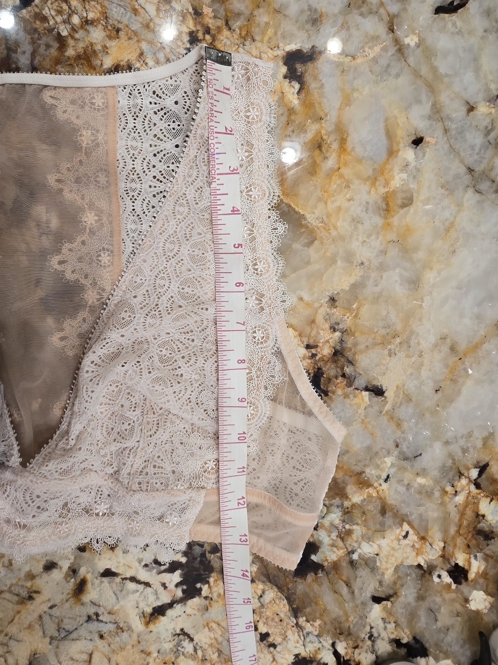 Victoria's Secret Dream Angels bralette is a tan and ivory lace V-front - Picture 5 of 5